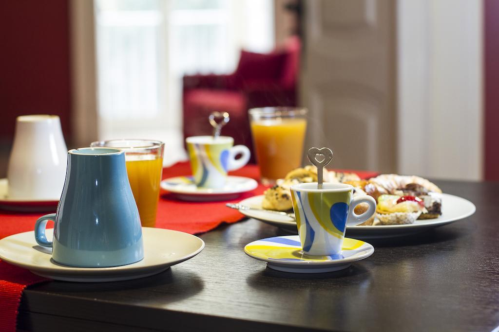 Duomo 89 Bed & Breakfast Наполи Екстериор снимка