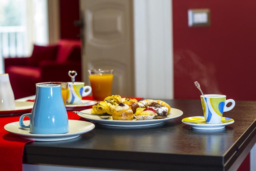 Duomo 89 Bed & Breakfast Наполи Екстериор снимка